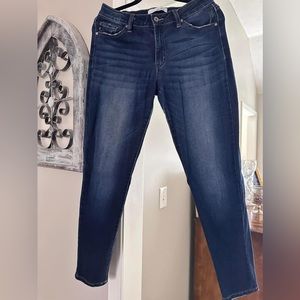 KanCan Mid Rise Dark Wash Stretchy Denim Skinny Jeans with Fading Size 11